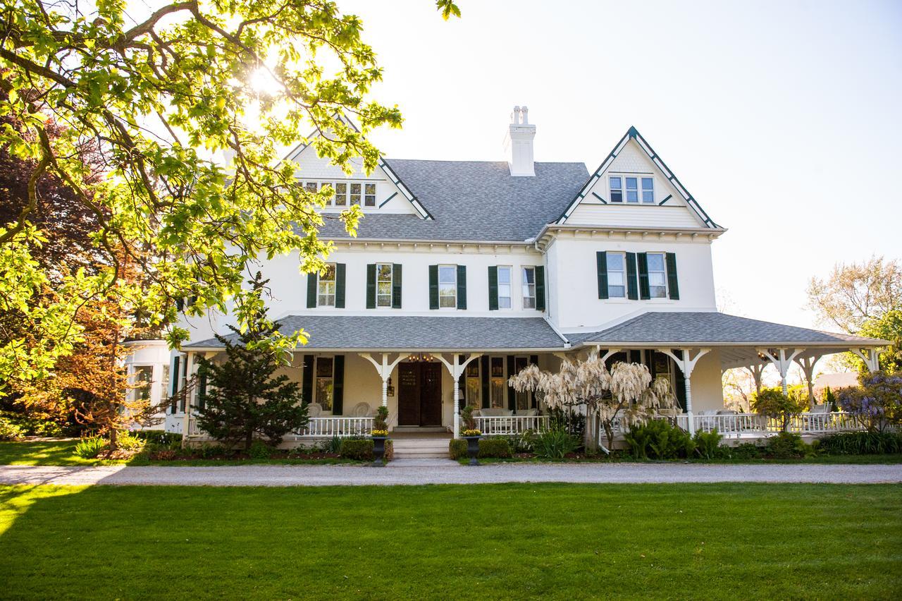 Grand Victorian Bed and Breakfast Niagarawatervallen Buitenkant foto