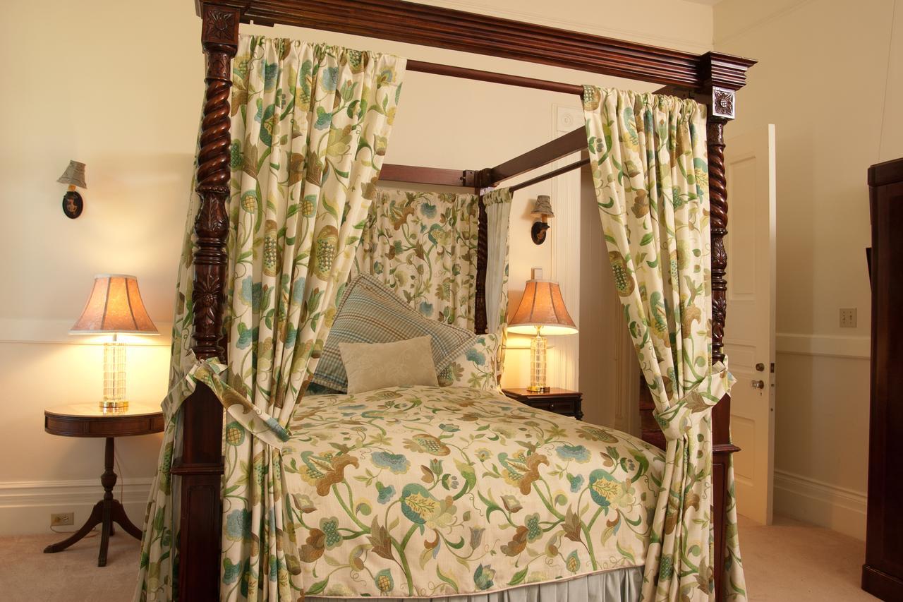 Grand Victorian Bed and Breakfast Niagarawatervallen Buitenkant foto